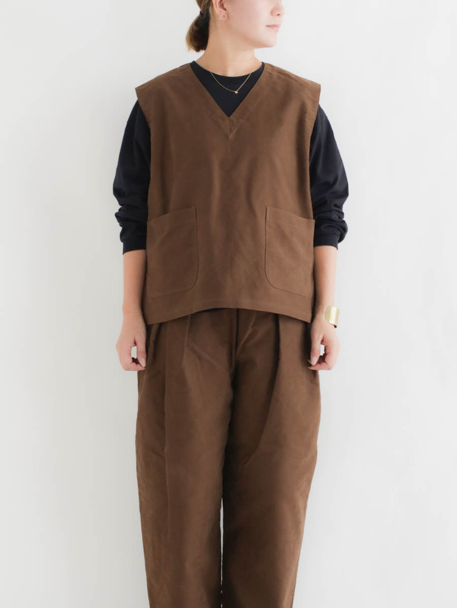 ARTE POVERA アルテポーヴェラ モールスキンVネックベスト（ブラウン） メイン画像