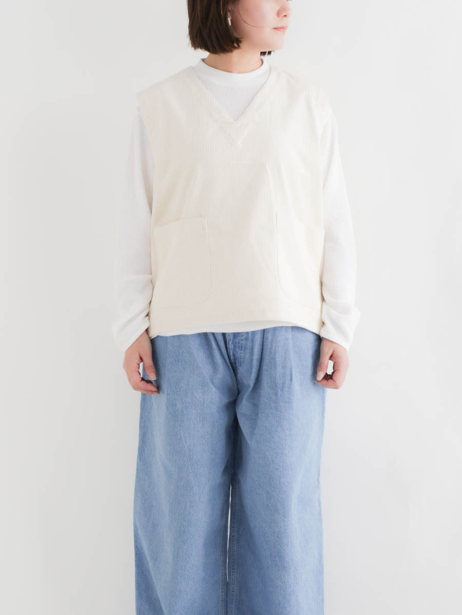 ARTE POVERA アルテポーヴェラ コーデュロイベスト（オフ） メイン画像