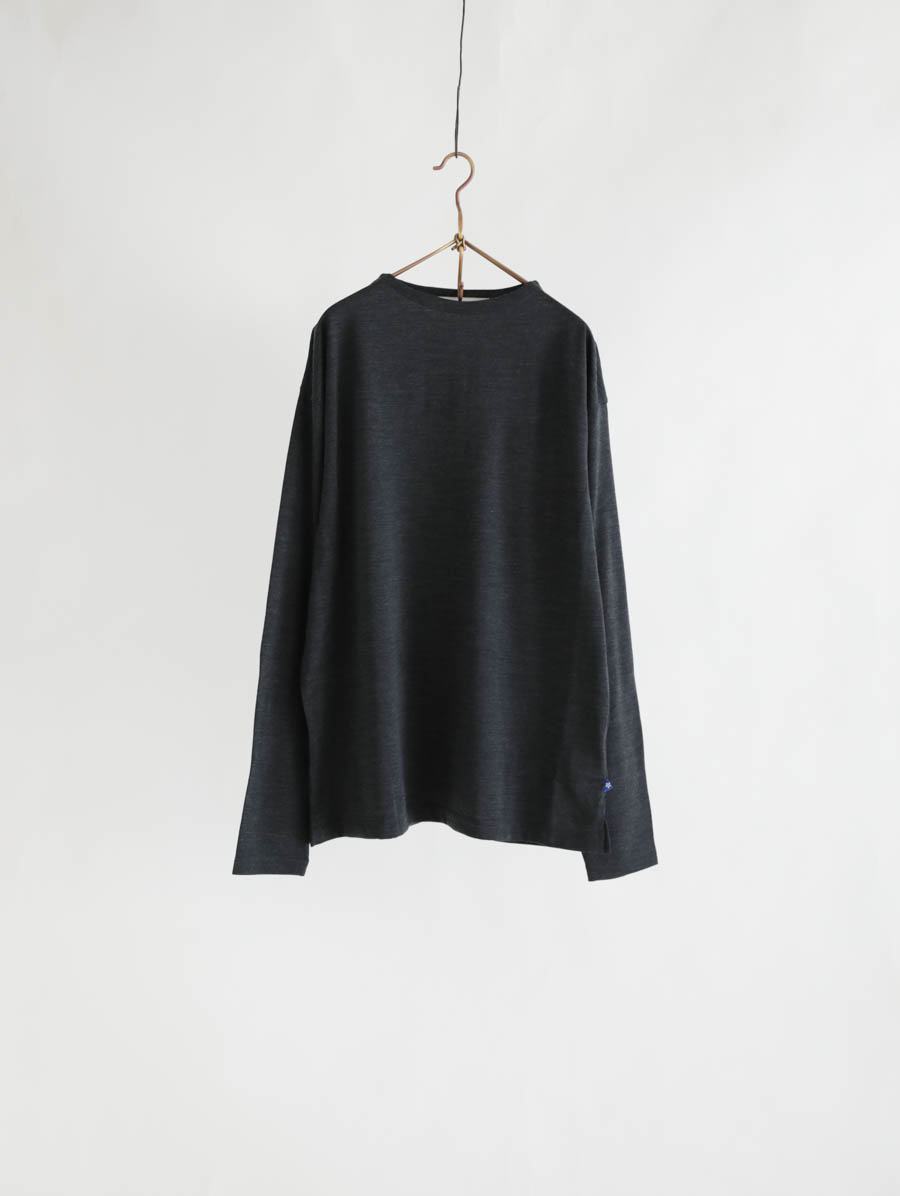 Caledoor カレドアー メリノウールロングスリーブTシャツ（チャコール） メイン画像