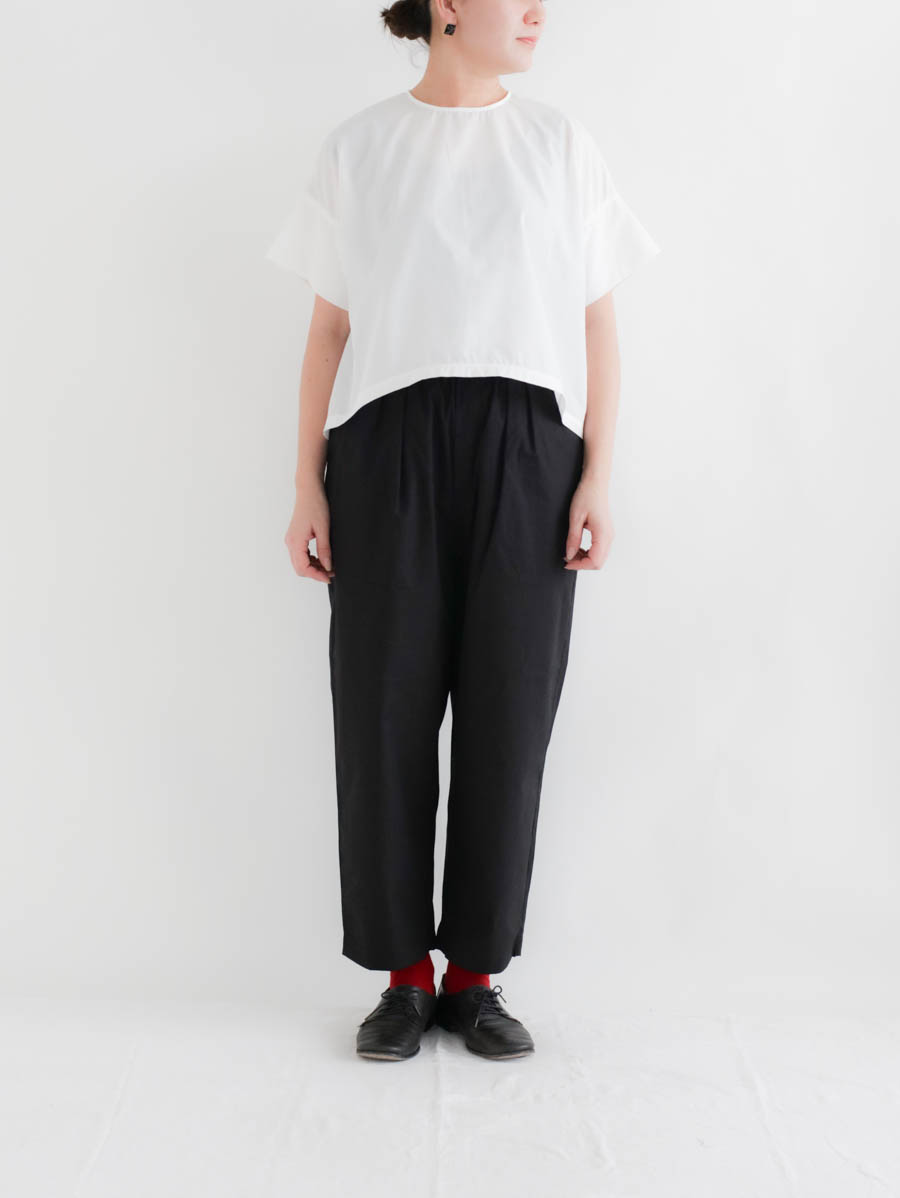 maison de soil メゾンドソイル コットンウェザー2タックテーパードパンツ（ブラック） メイン画像