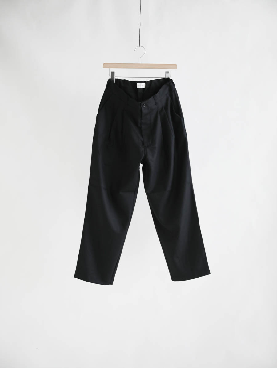 STILL BY HAND スティルバイハンド ウールスラックス(ブラック) メイン画像