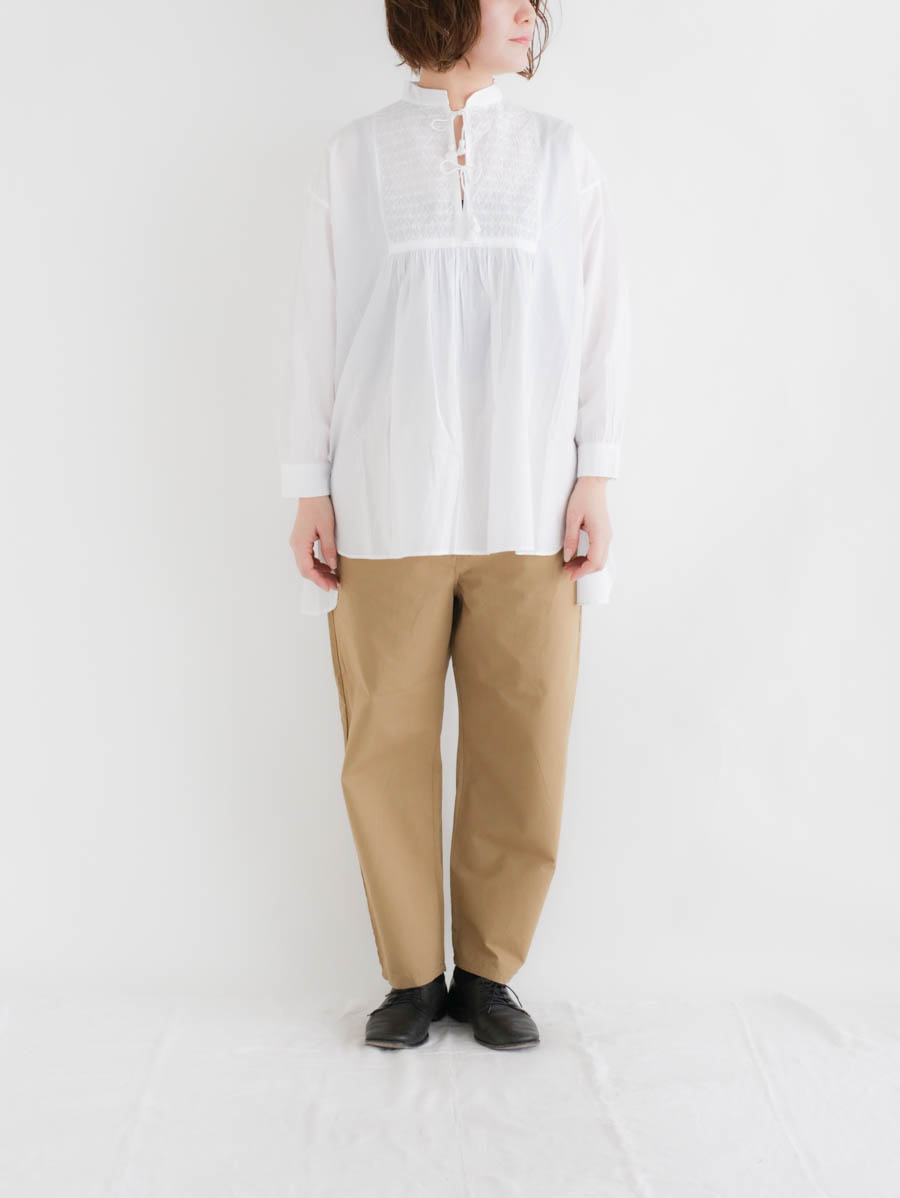 TRAVAIL MANUEL トラヴァイユマニュアル コンパクトウェザーパンツ(キャメル) メイン画像